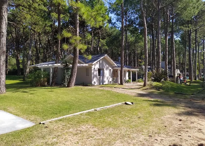 Pinamar Norte Casa Aquiles 8 Pax